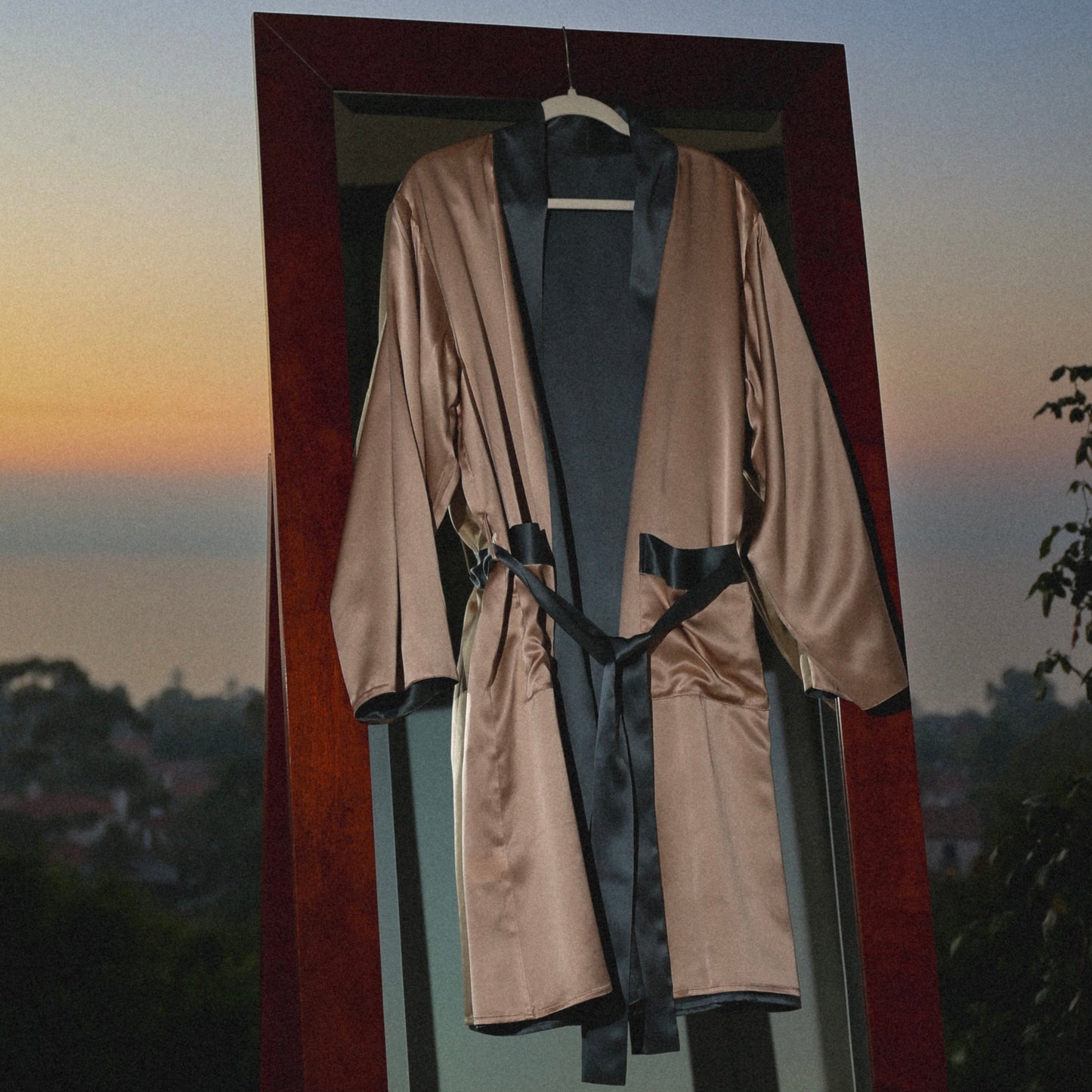 Kumi Short Reversible Silk Robe